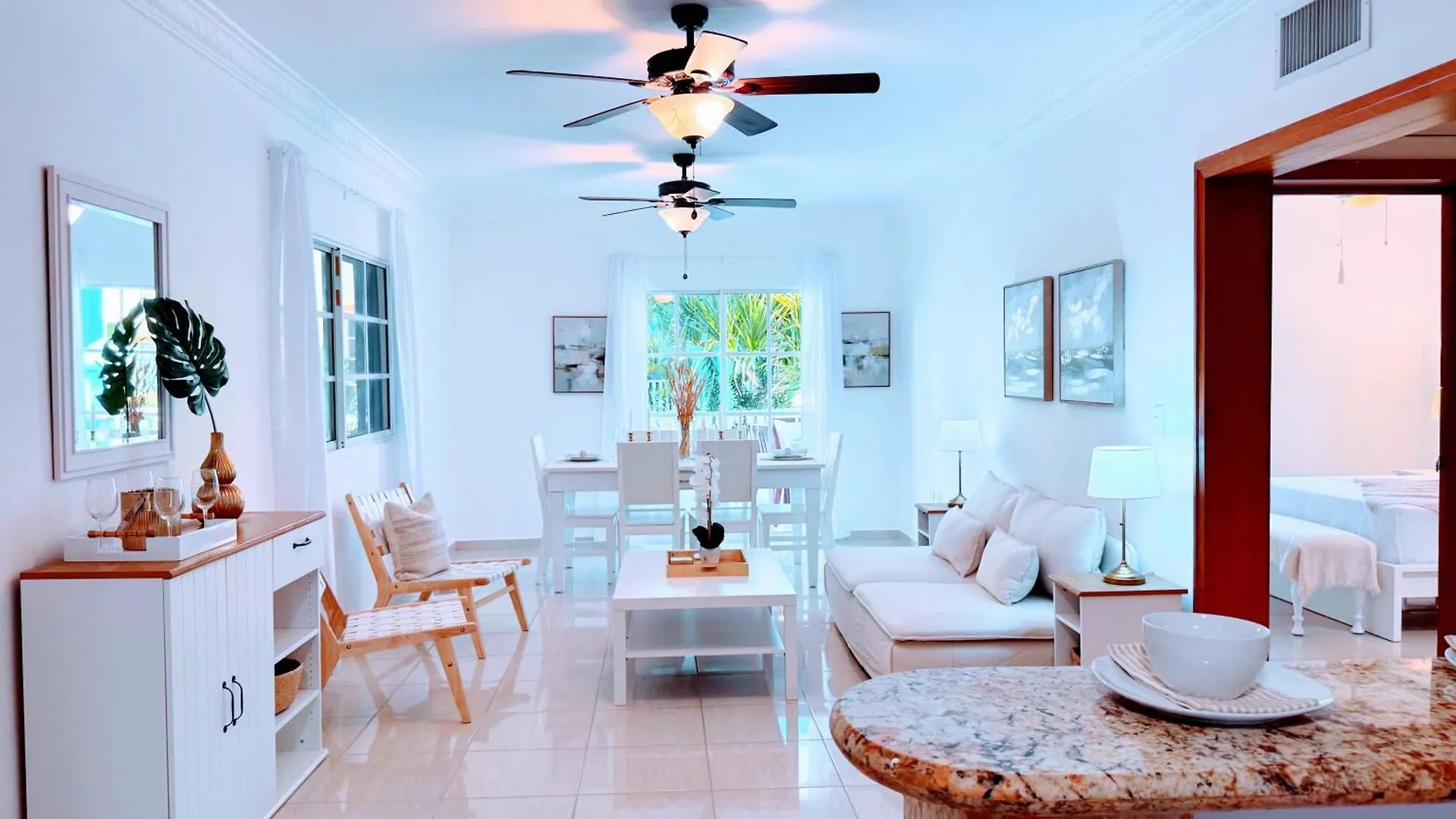 Walk To Beach, Shops, Dining, Pool View, Fast Wifi بونتا كانا